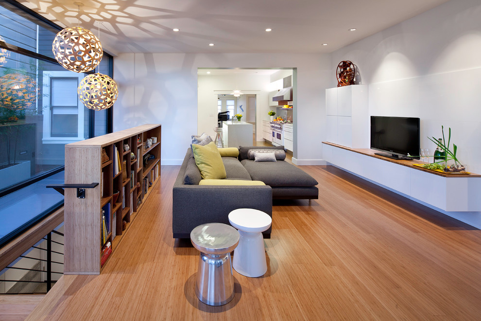 Bookshelf-design-family-room-modern-with-tv-tv-recessed-lighting-5