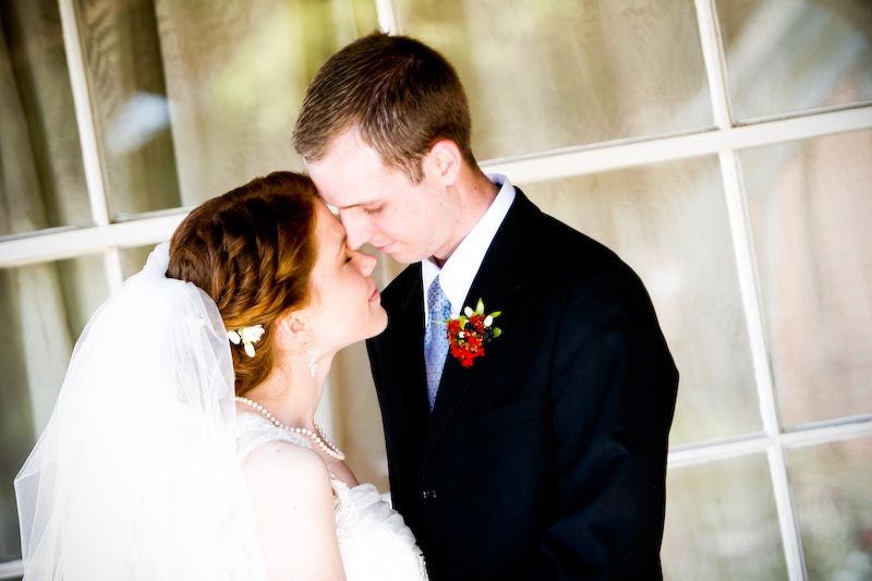 How to Choose the Genuine and Right Style of the Wedding Photography Service?