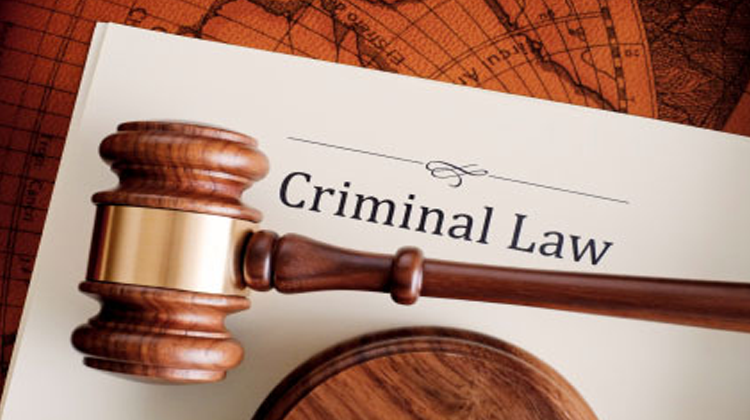 What are the vital things you can consider if you are wanted to hire a criminal lawyer?