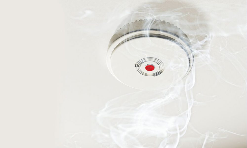 Why Smoke Alarms Is Necessary in Living Area & Workplace?