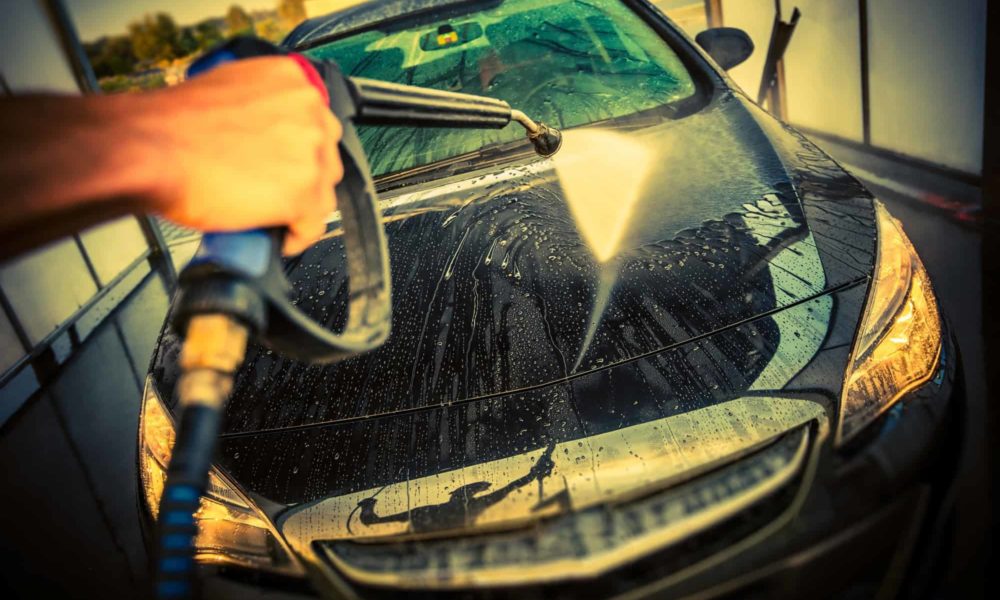 Know The Importance Of Getting Car Polish And Wax Done