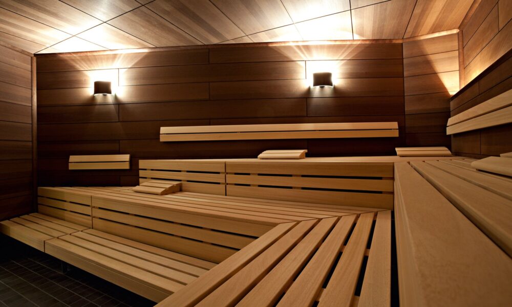 An Expert’s Guide on Using Your Sauna for an Extra-detoxifying Experience