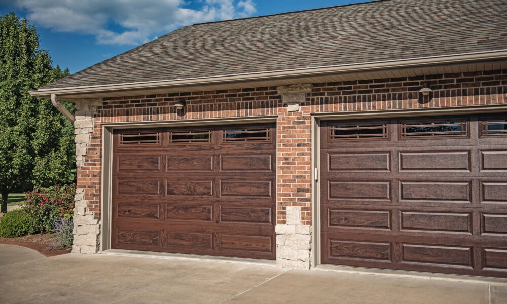 How Custom Garage Doors Set Your Home Apart?